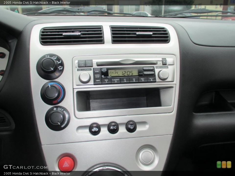 Black Interior Controls for the 2005 Honda Civic Si Hatchback #85701721
