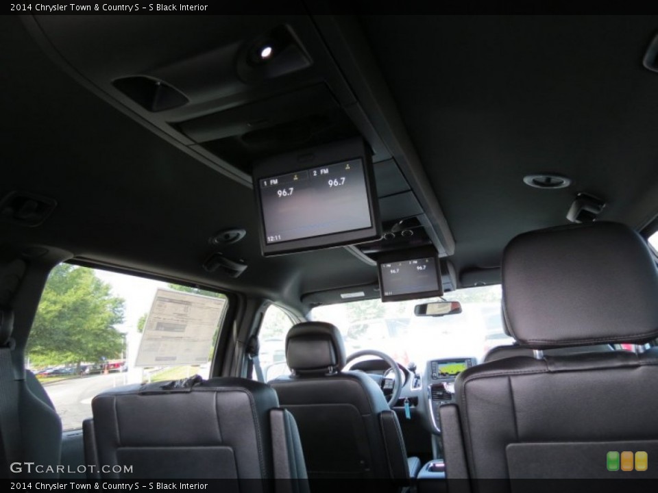 S Black Interior Entertainment System for the 2014 Chrysler Town & Country S #85715409