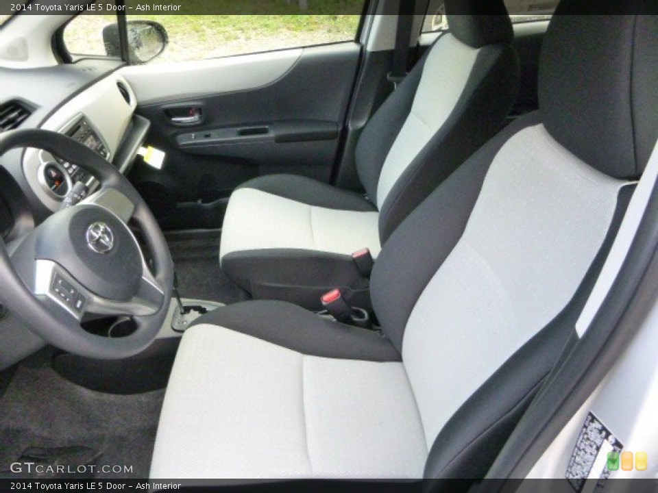 Ash Interior Photo for the 2014 Toyota Yaris LE 5 Door #85720198