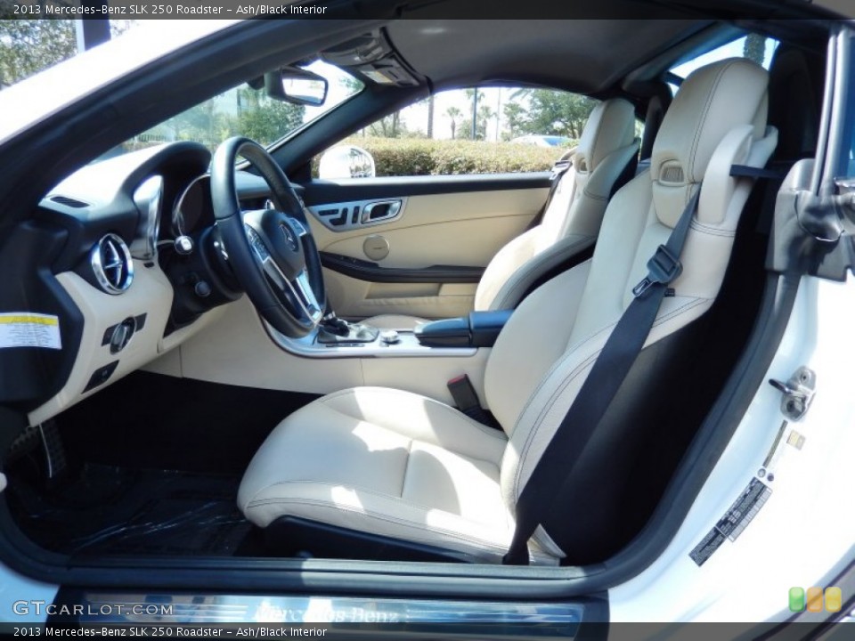 Ash/Black Interior Photo for the 2013 Mercedes-Benz SLK 250 Roadster #85724791
