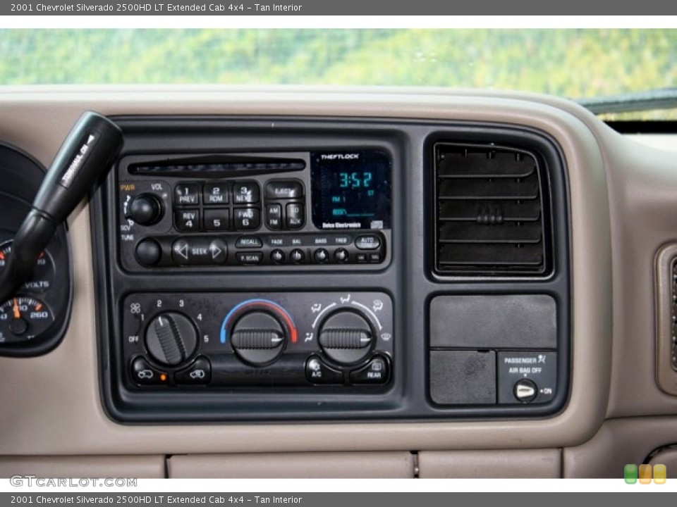 Tan Interior Controls for the 2001 Chevrolet Silverado 2500HD LT Extended Cab 4x4 #85737370