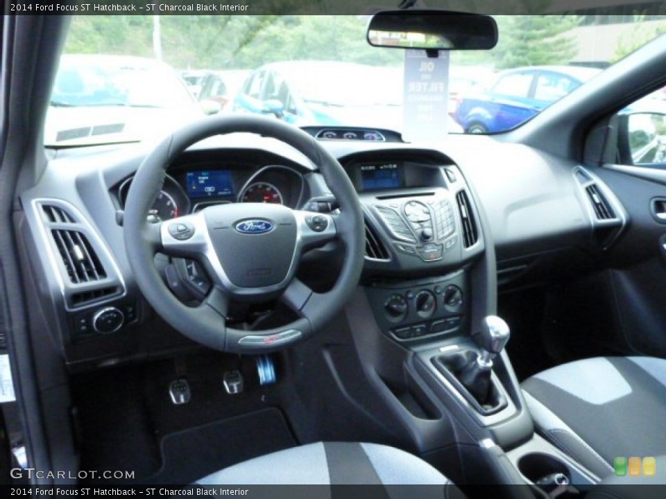 ST Charcoal Black Interior Photo for the 2014 Ford Focus ST Hatchback #85754214