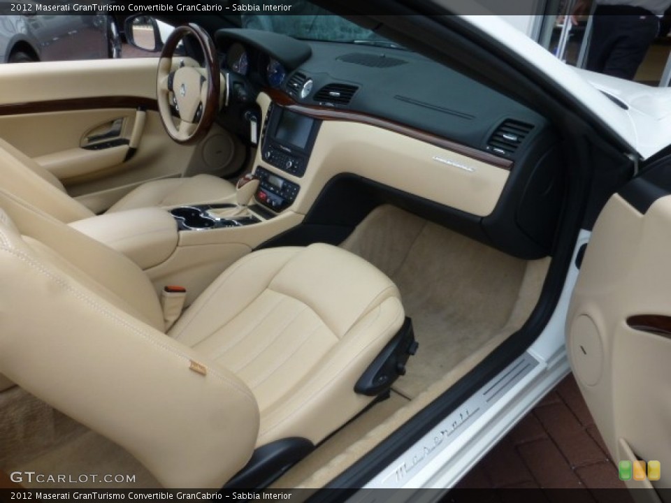 Sabbia Interior Dashboard for the 2012 Maserati GranTurismo Convertible GranCabrio #85765347