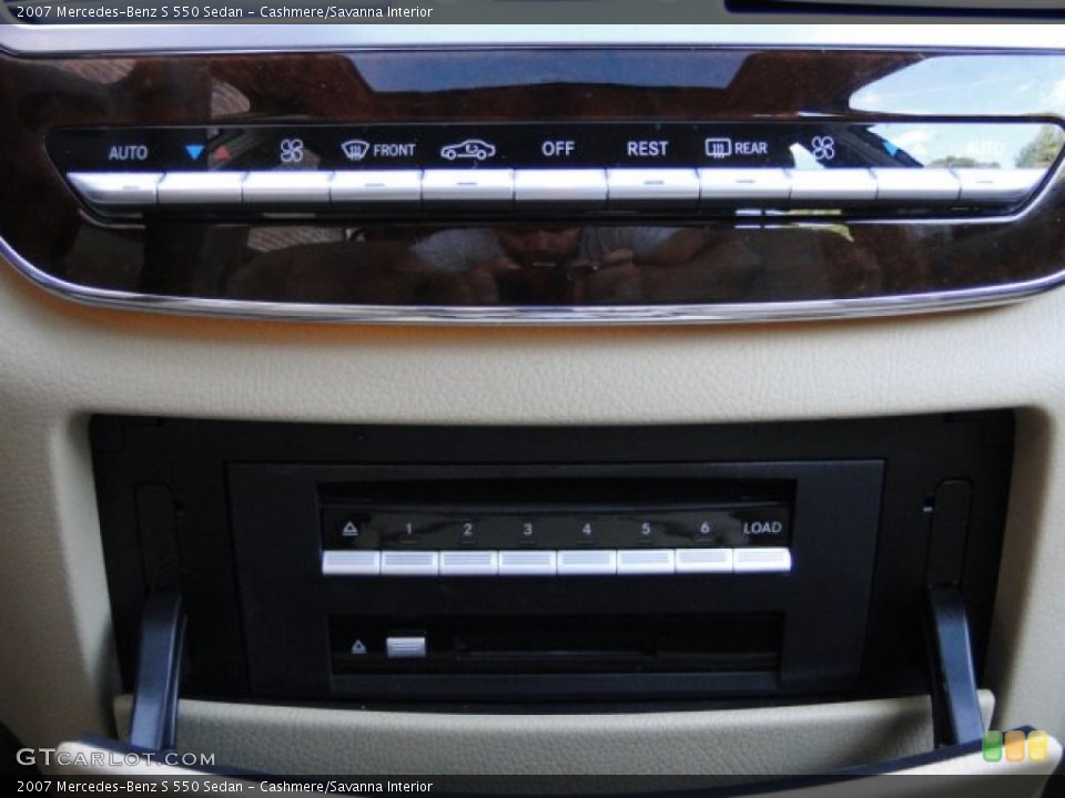 Cashmere/Savanna Interior Controls for the 2007 Mercedes-Benz S 550 Sedan #85772647