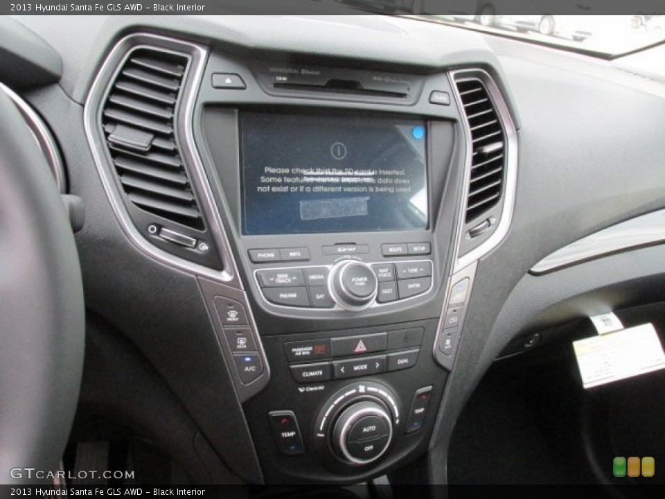 Black Interior Controls for the 2013 Hyundai Santa Fe GLS AWD #85791959