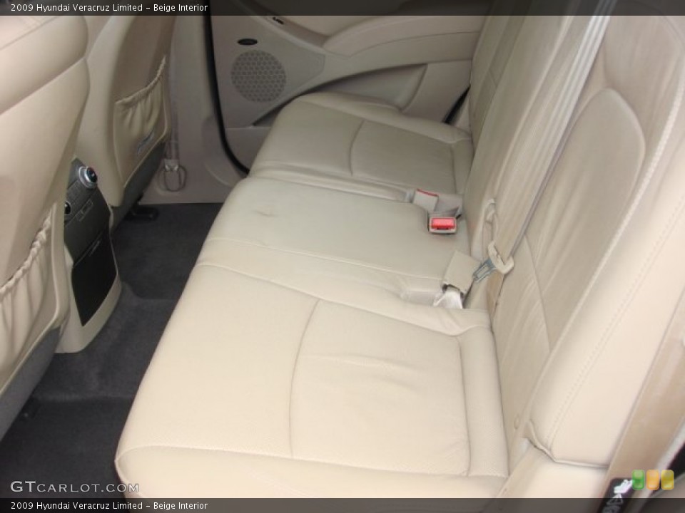 Beige Interior Rear Seat for the 2009 Hyundai Veracruz Limited #85811686