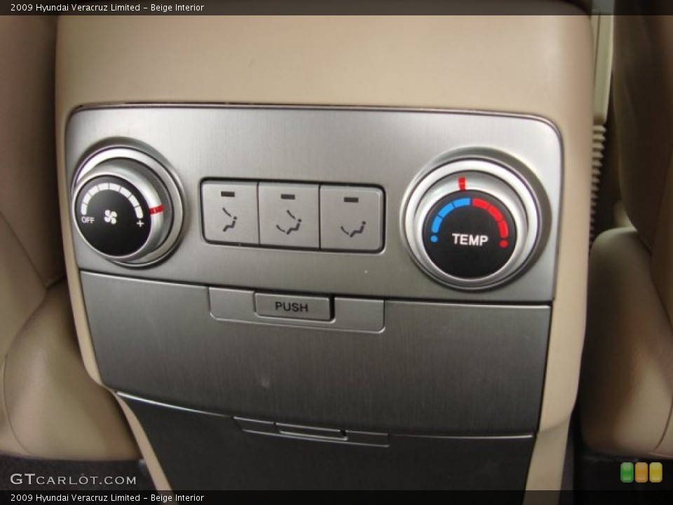 Beige Interior Controls for the 2009 Hyundai Veracruz Limited #85811779