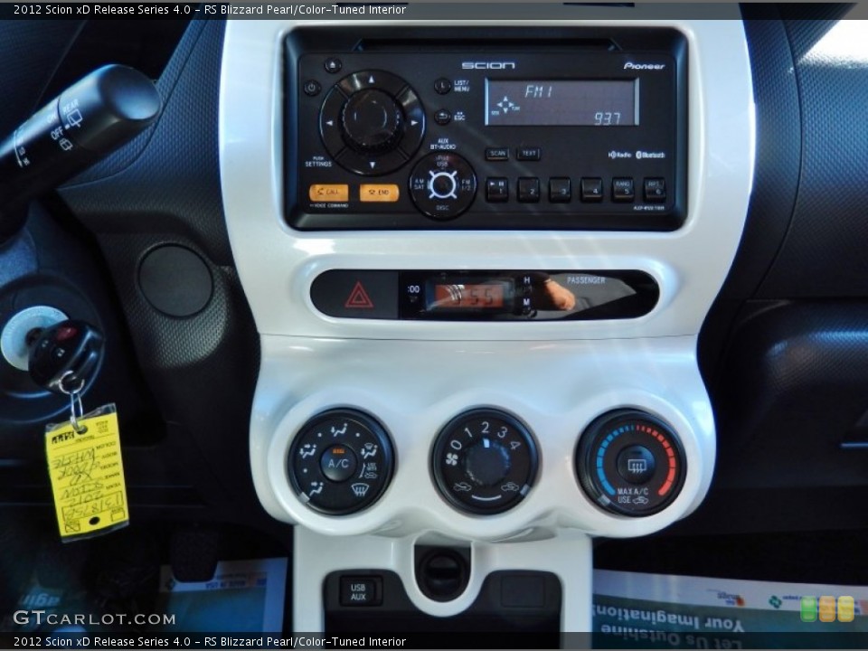 RS Blizzard Pearl/Color-Tuned Interior Controls for the 2012 Scion xD Release Series 4.0 #85834056