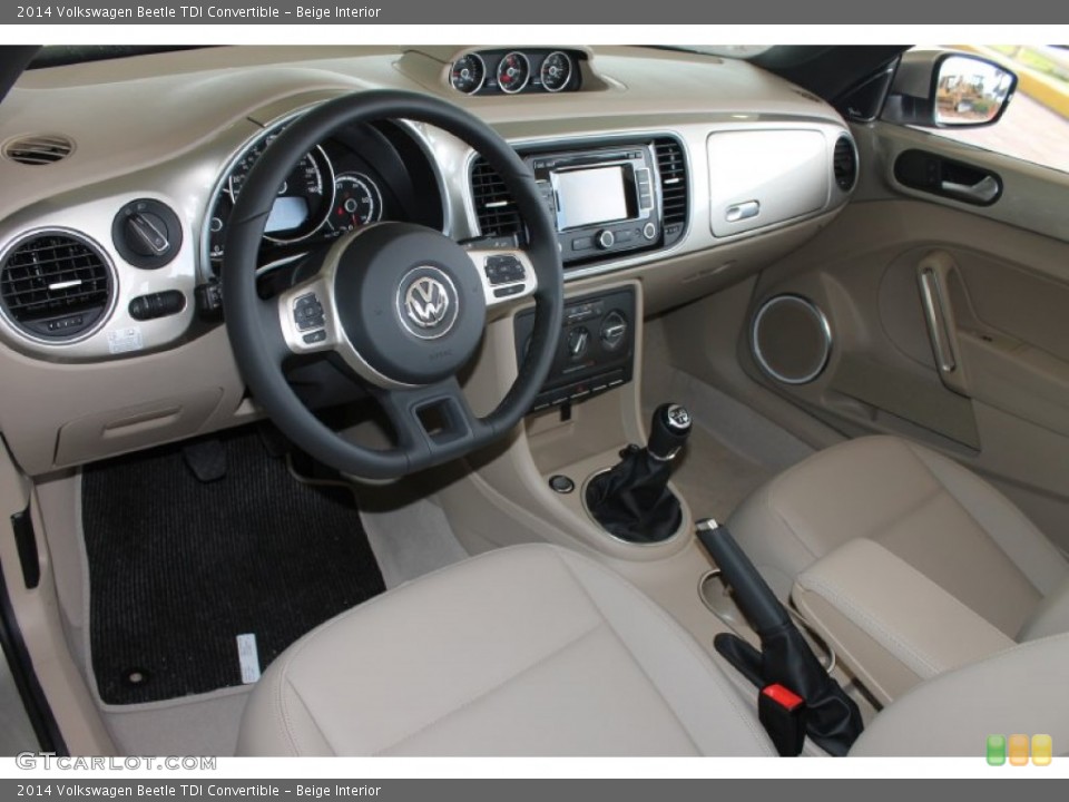 Beige Interior Photo for the 2014 Volkswagen Beetle TDI Convertible #85837294