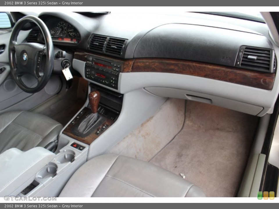 Grey Interior Dashboard for the 2002 BMW 3 Series 325i Sedan #85839139