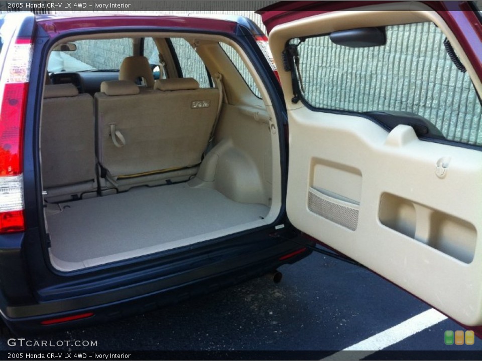 Ivory Interior Trunk for the 2005 Honda CR-V LX 4WD #85859554