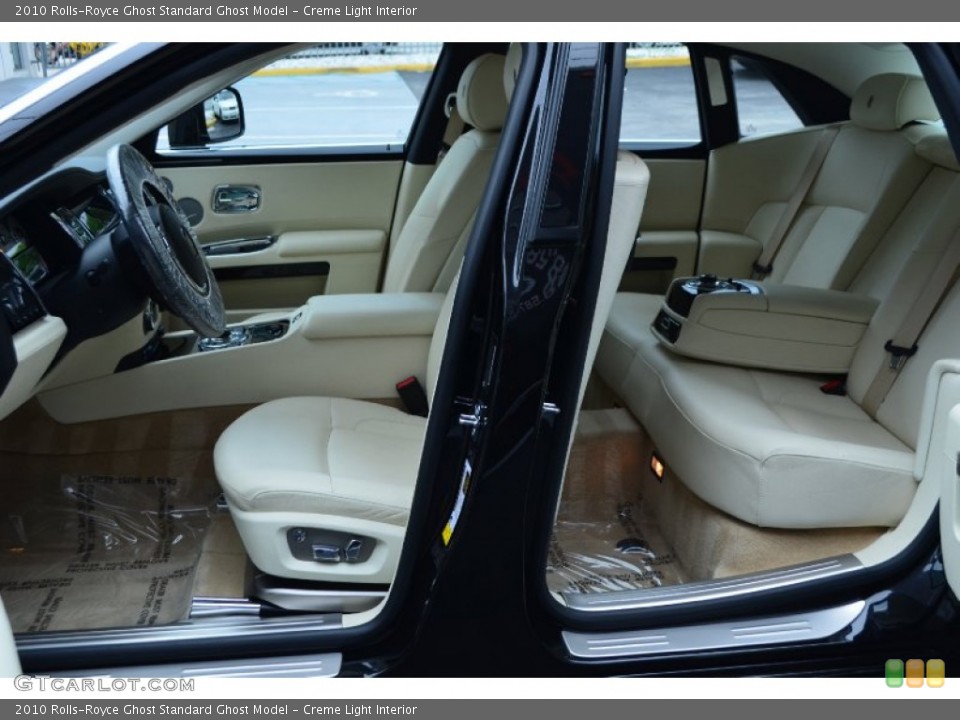 Creme Light Interior Photo for the 2010 Rolls-Royce Ghost  #85862872
