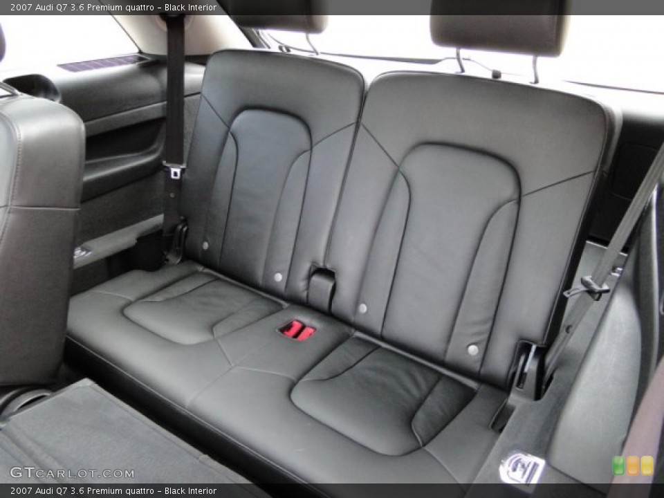 Black Interior Rear Seat for the 2007 Audi Q7 3.6 Premium quattro #85887078