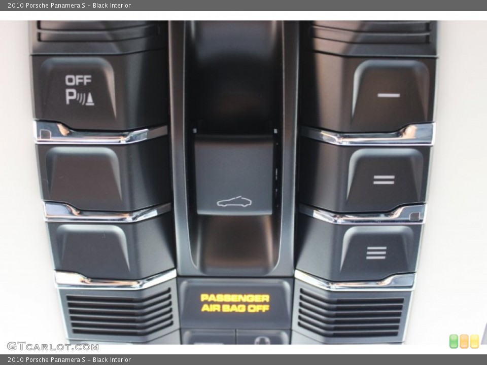 Black Interior Controls for the 2010 Porsche Panamera S #85899706
