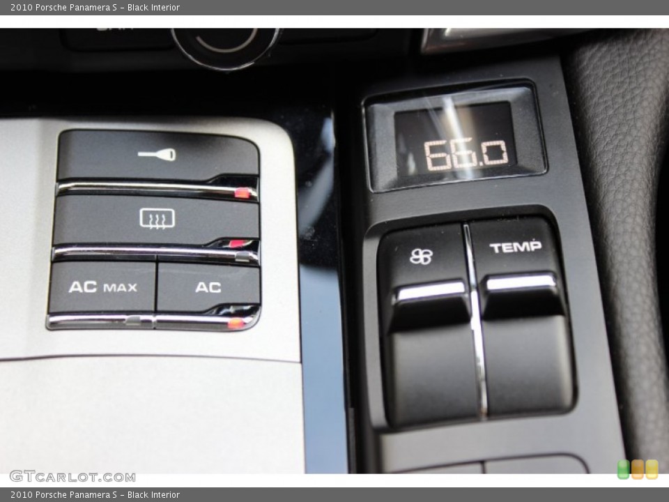 Black Interior Controls for the 2010 Porsche Panamera S #85899901
