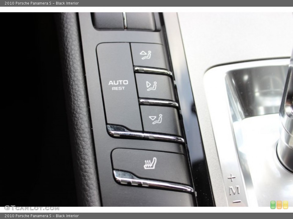 Black Interior Controls for the 2010 Porsche Panamera S #85899919
