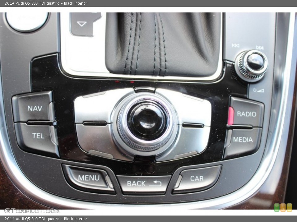 Black Interior Controls for the 2014 Audi Q5 3.0 TDI quattro #85905487