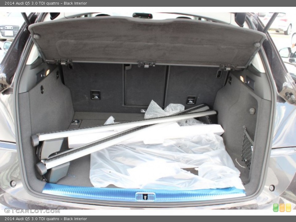 Black Interior Trunk for the 2014 Audi Q5 3.0 TDI quattro #85905544