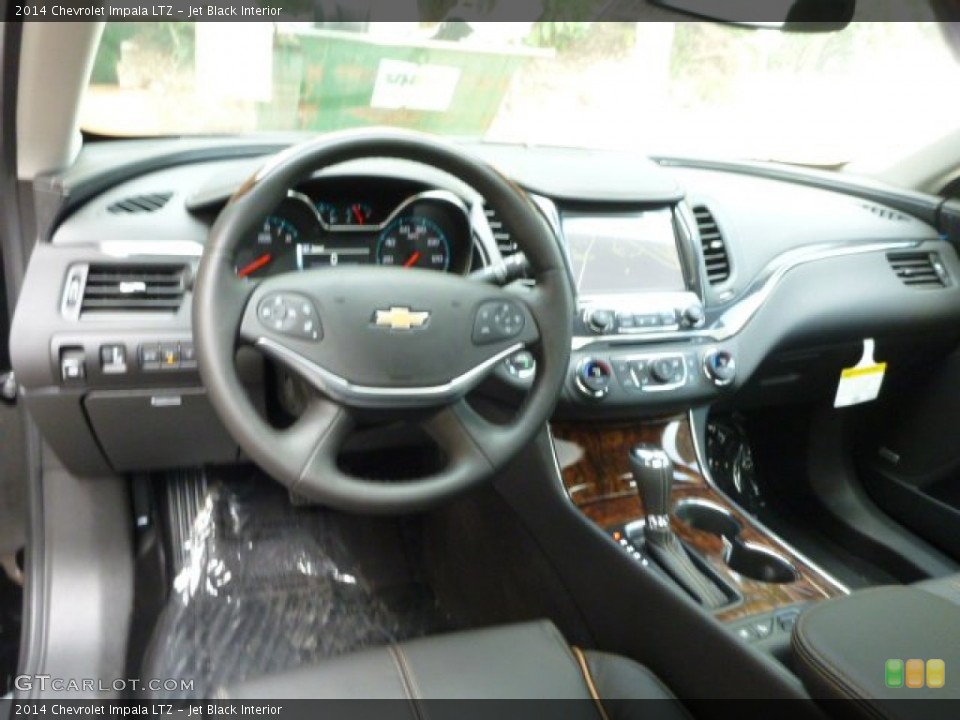 Jet Black Interior Dashboard for the 2014 Chevrolet Impala LTZ #85915584