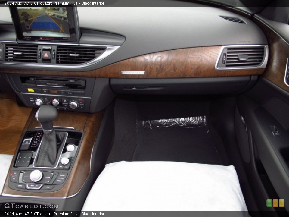 Black Interior Dashboard for the 2014 Audi A7 3.0T quattro Premium Plus #85918980