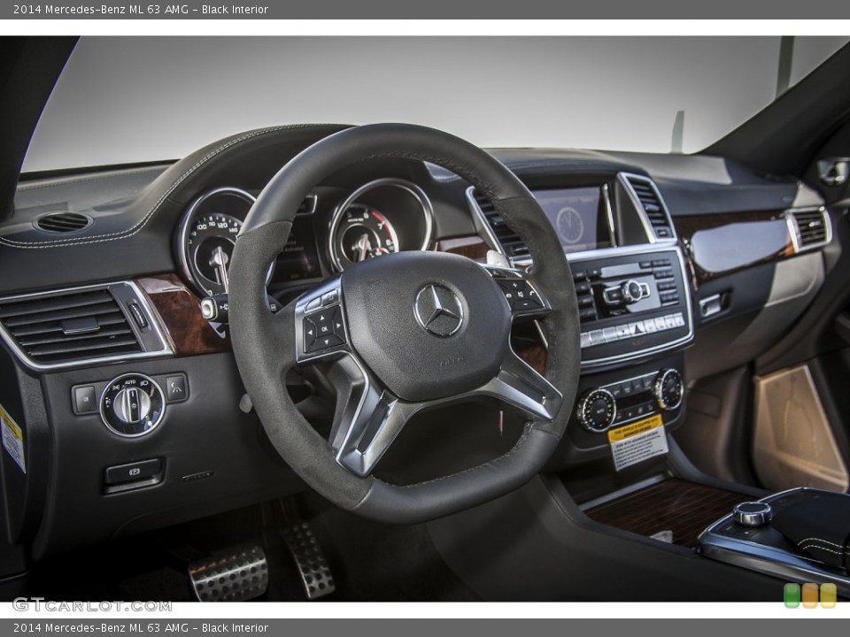 Black Interior Dashboard for the 2014 Mercedes-Benz ML 63 AMG #85925502