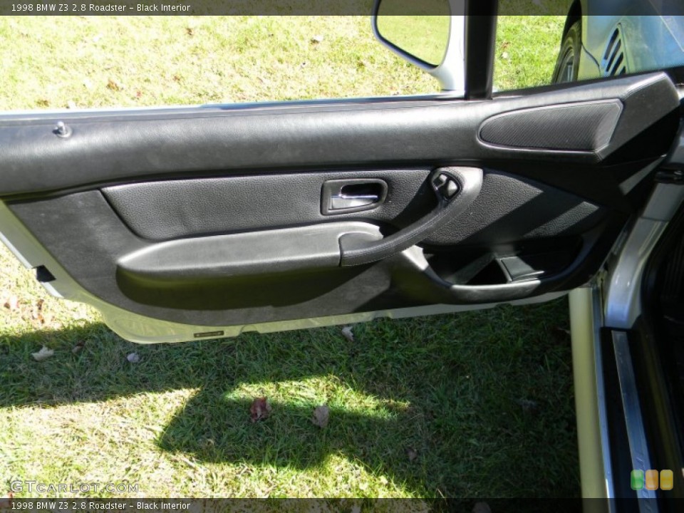 Black Interior Door Panel for the 1998 BMW Z3 2.8 Roadster #85960770