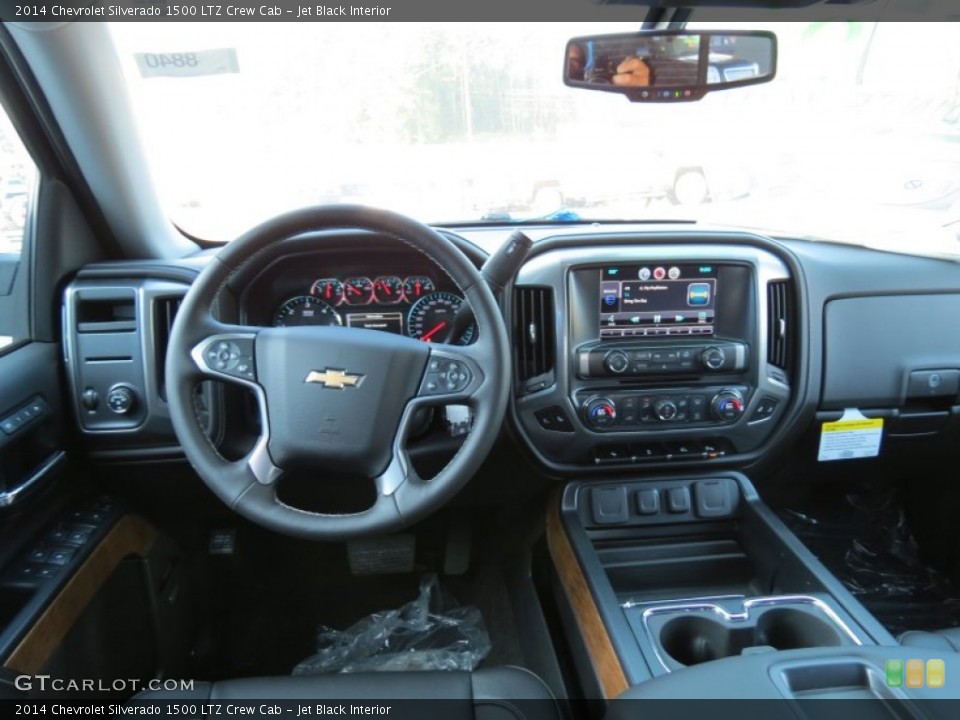 Jet Black Interior Dashboard for the 2014 Chevrolet Silverado 1500 LTZ Crew Cab #85966131
