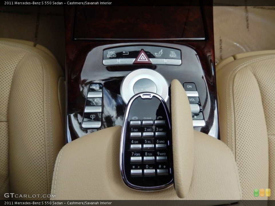 Cashmere/Savanah Interior Controls for the 2011 Mercedes-Benz S 550 Sedan #85990953