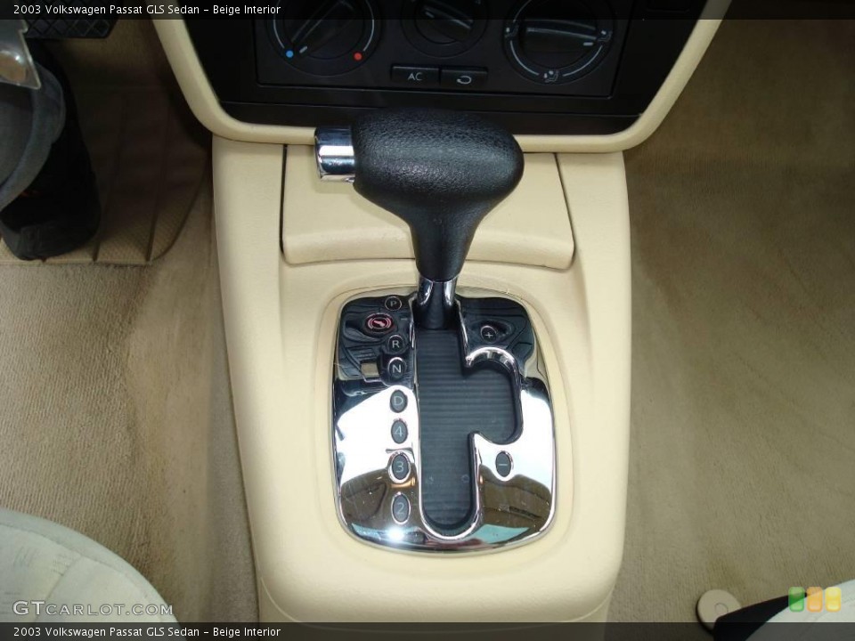 Beige Interior Transmission for the 2003 Volkswagen Passat GLS Sedan #8601059