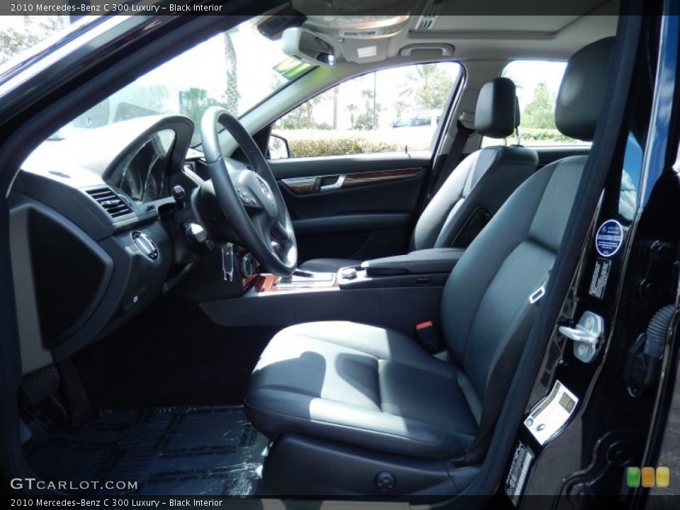 Black Interior Photo for the 2010 Mercedes-Benz C 300 Luxury #86021138