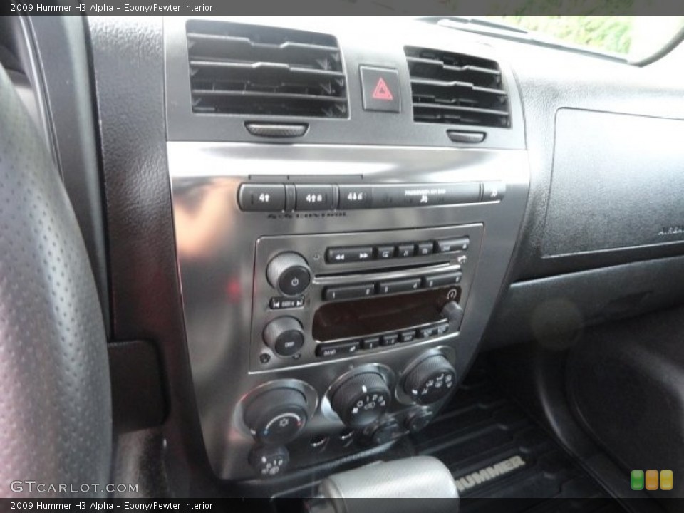 Ebony/Pewter Interior Controls for the 2009 Hummer H3 Alpha #86040177