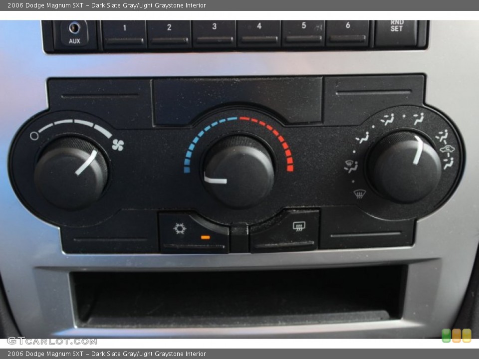 Dark Slate Gray/Light Graystone Interior Controls for the 2006 Dodge Magnum SXT #86054220