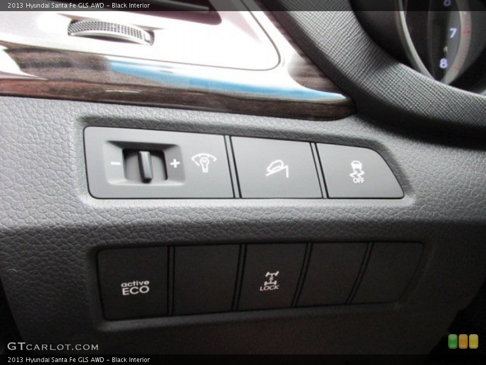 Black Interior Controls for the 2013 Hyundai Santa Fe GLS AWD #86057748