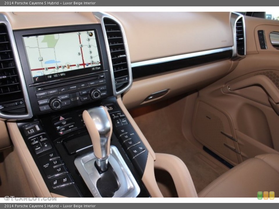Luxor Beige Interior Controls for the 2014 Porsche Cayenne S Hybrid #86091952