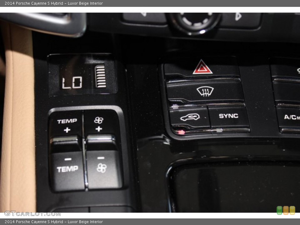 Luxor Beige Interior Controls for the 2014 Porsche Cayenne S Hybrid #86092117