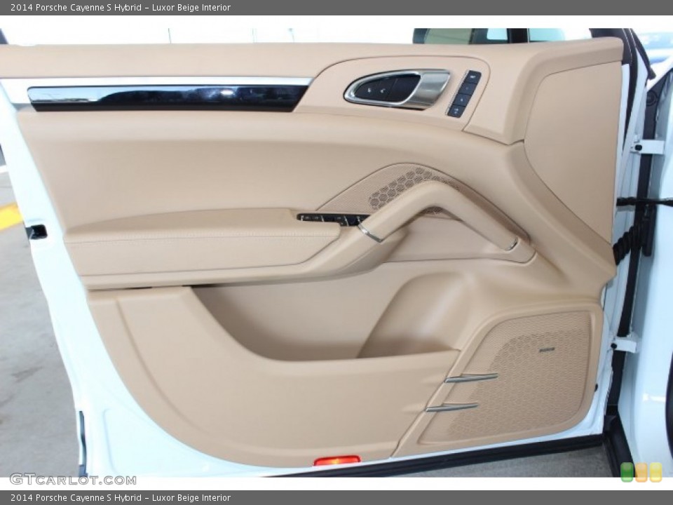 Luxor Beige Interior Door Panel for the 2014 Porsche Cayenne S Hybrid #86092723