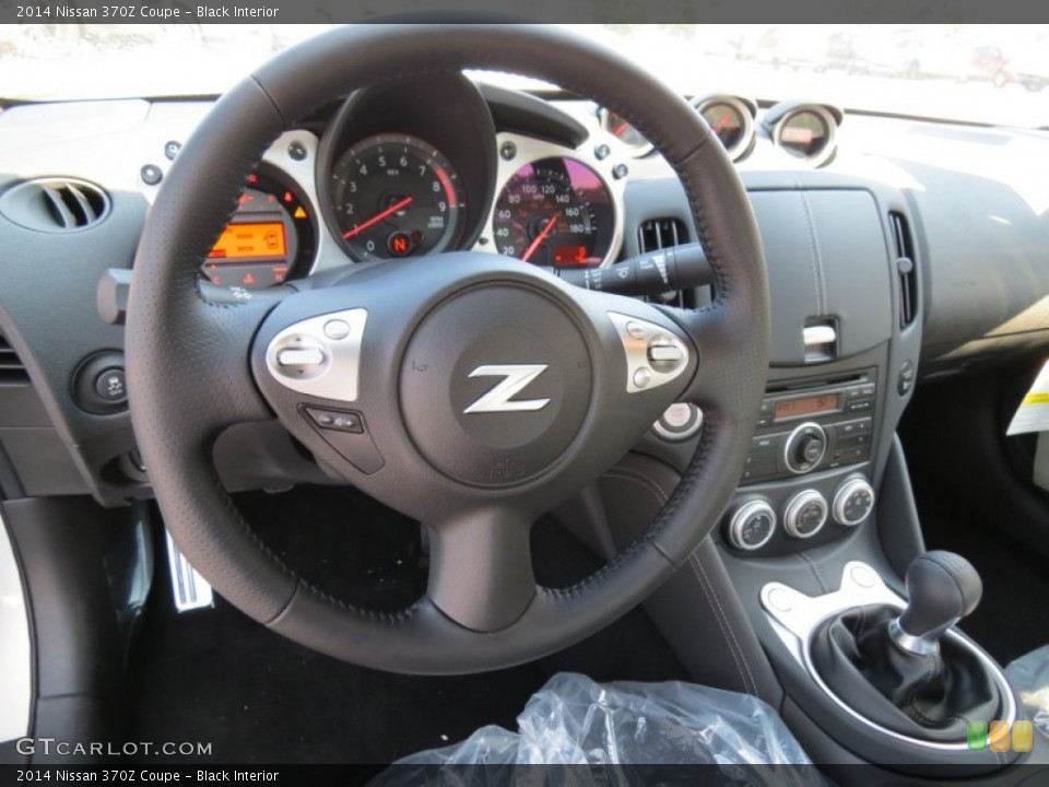 Black Interior Dashboard for the 2014 Nissan 370Z Coupe #86098231