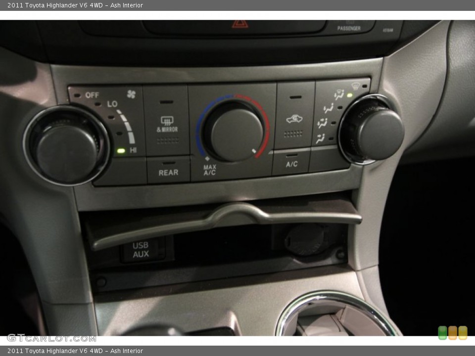 Ash Interior Controls for the 2011 Toyota Highlander V6 4WD #86103499