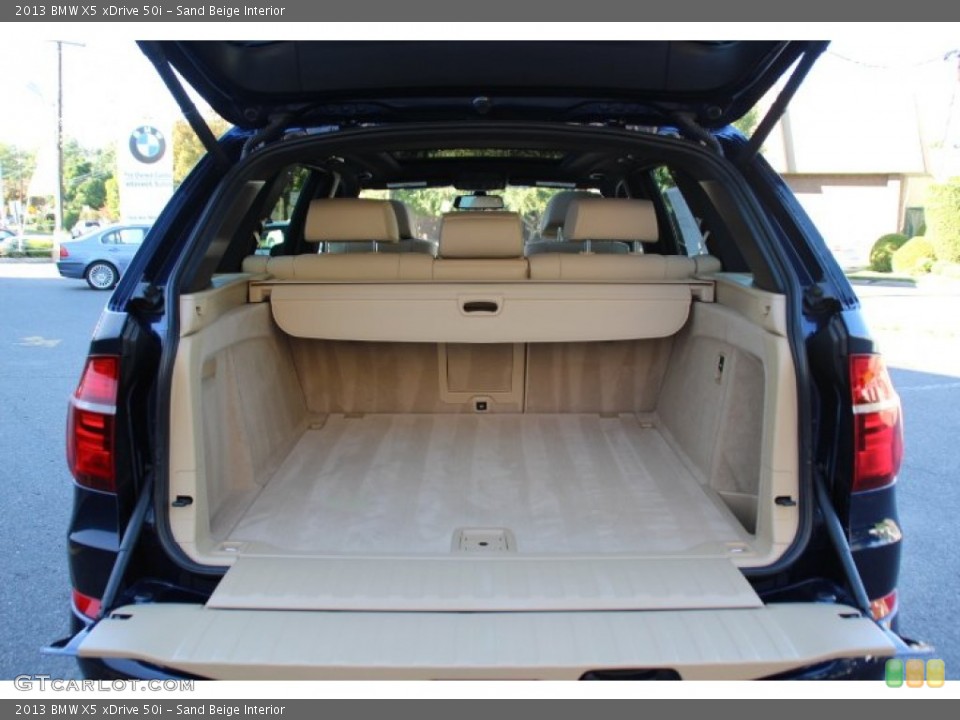 Sand Beige Interior Trunk for the 2013 BMW X5 xDrive 50i #86106829
