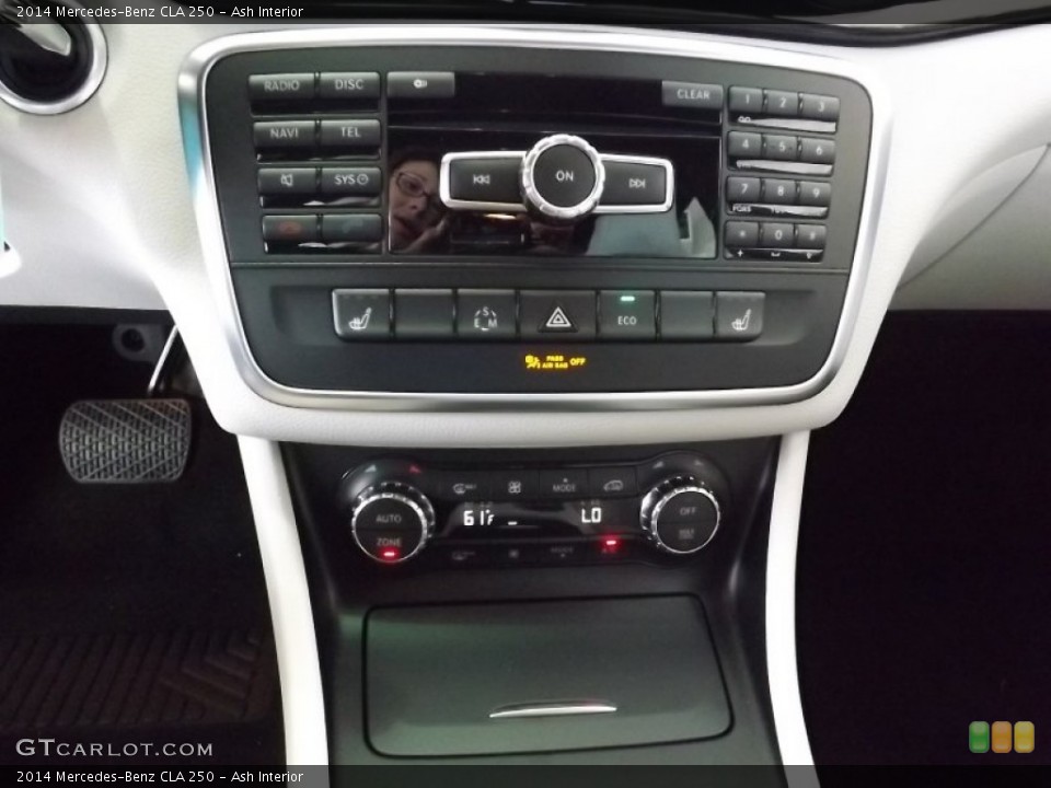 Ash Interior Controls for the 2014 Mercedes-Benz CLA 250 #86119575