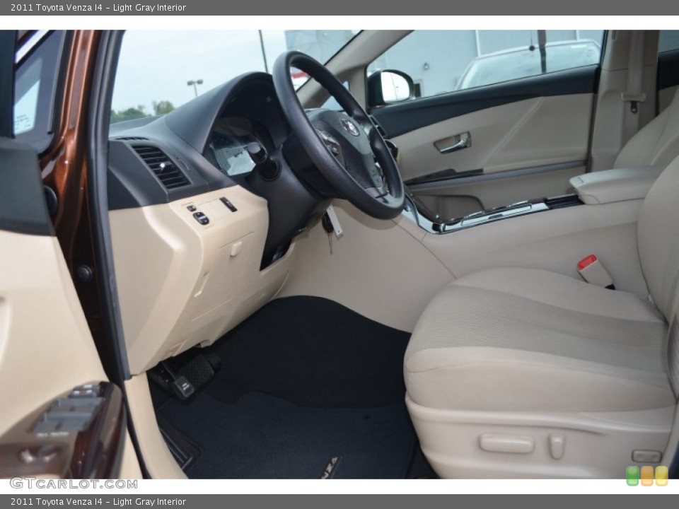 Light Gray Interior Photo for the 2011 Toyota Venza I4 #86125746