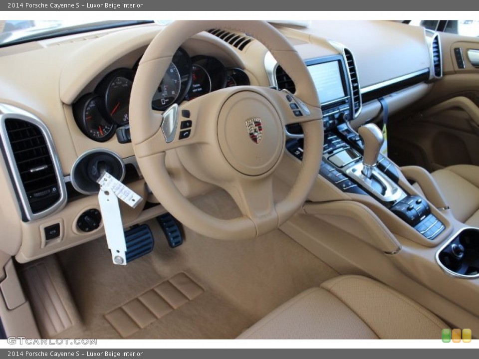 Luxor Beige Interior Prime Interior for the 2014 Porsche Cayenne S #86126862
