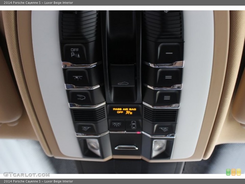 Luxor Beige Interior Controls for the 2014 Porsche Cayenne S #86127015