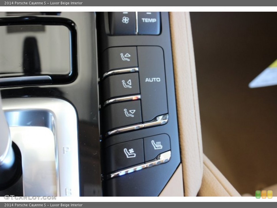 Luxor Beige Interior Controls for the 2014 Porsche Cayenne S #86127201