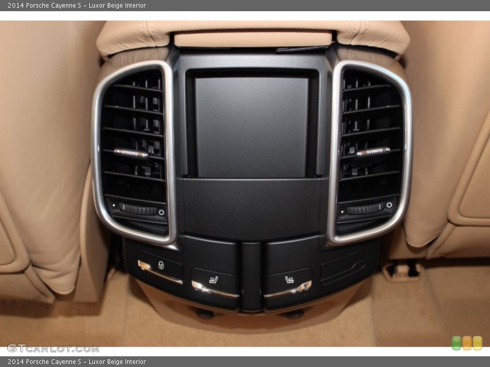 Luxor Beige Interior Entertainment System for the 2014 Porsche Cayenne S #86127333