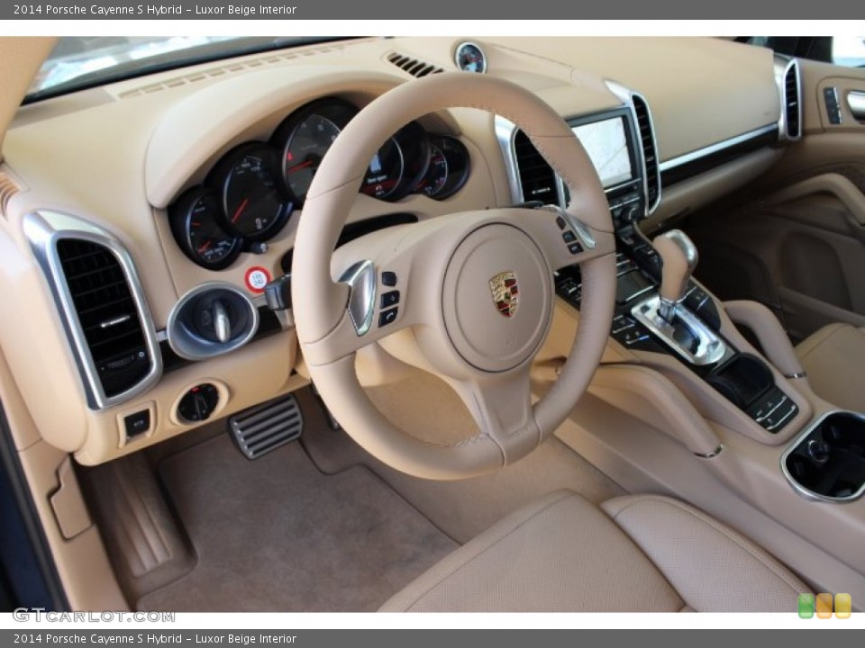 Luxor Beige Interior Prime Interior for the 2014 Porsche Cayenne S Hybrid #86127828