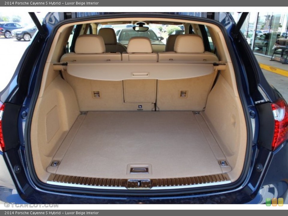 Luxor Beige Interior Trunk for the 2014 Porsche Cayenne S Hybrid #86128304