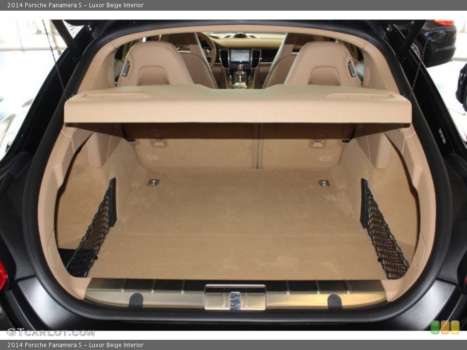 Luxor Beige Interior Trunk for the 2014 Porsche Panamera S #86129181