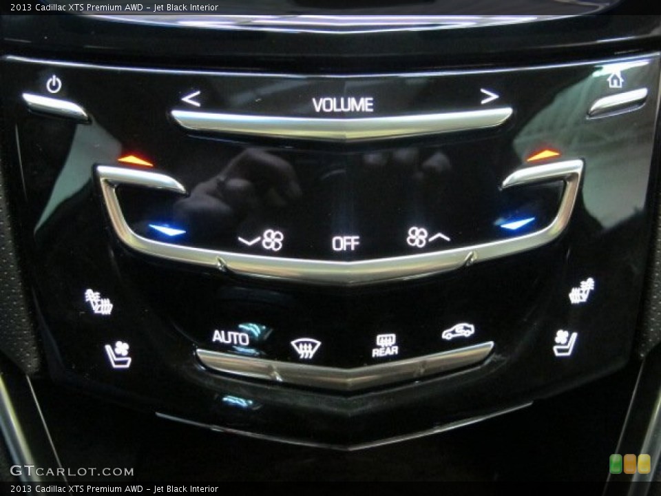 Jet Black Interior Controls for the 2013 Cadillac XTS Premium AWD #86150259