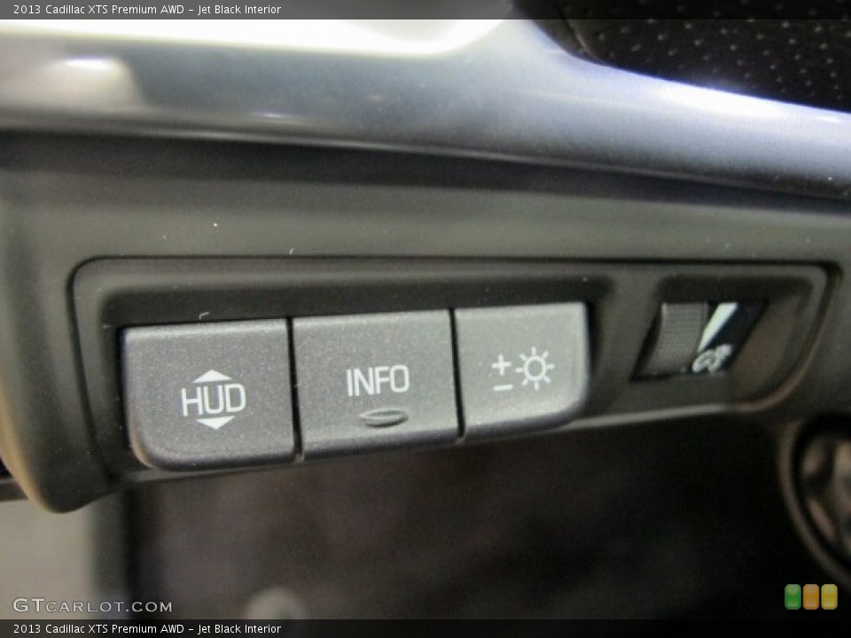 Jet Black Interior Controls for the 2013 Cadillac XTS Premium AWD #86150316